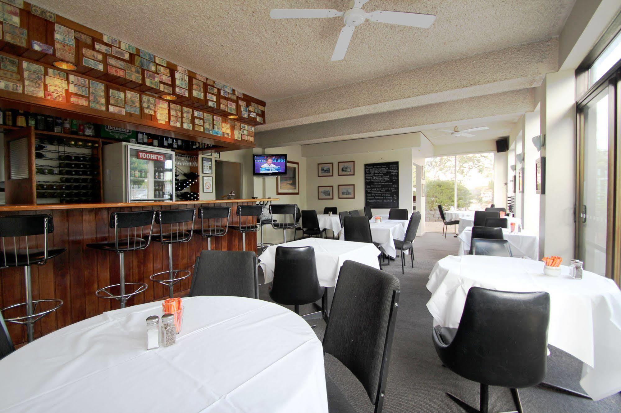 Beaumaris Bay Motel Exterior photo